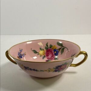 Black Knight Charming Pink Floral Tea Cup with Gold Handles